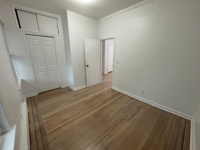 Building Photo - 102 Woodland Ave