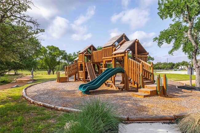 Building Photo - 101 Woodstock Cir