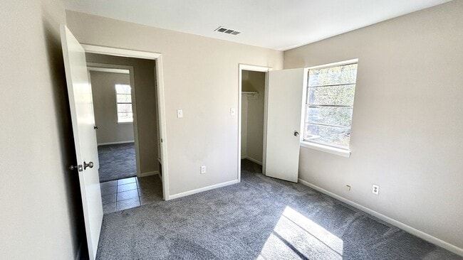 Building Photo - 140 VZ County Rd 2153