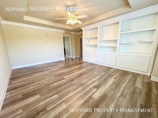 Building Photo - 9619 Velvetleaf Cir