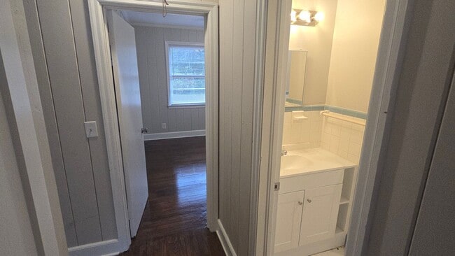 Building Photo - lonsford1575-1577