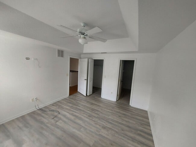 Building Photo - 2935 NE 7th St