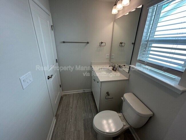 Building Photo - 2795 Cassius Dr