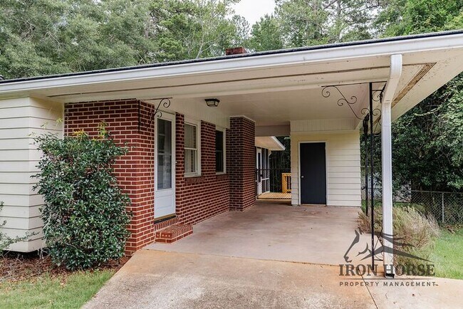 Building Photo - 160 Harold Dr