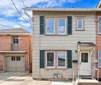 Building Photo - 644 Franklin Alley