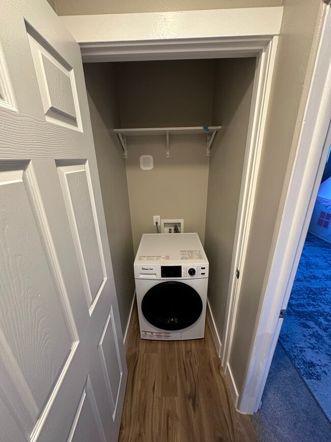 Building Photo - BEREA PROPERTY ( PRIVATE)