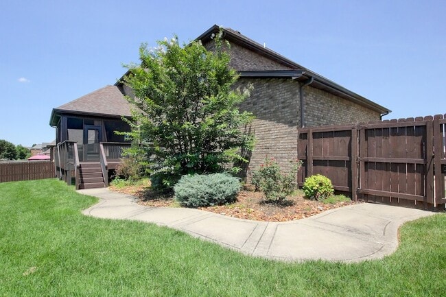 Building Photo - 2616 Browning Way