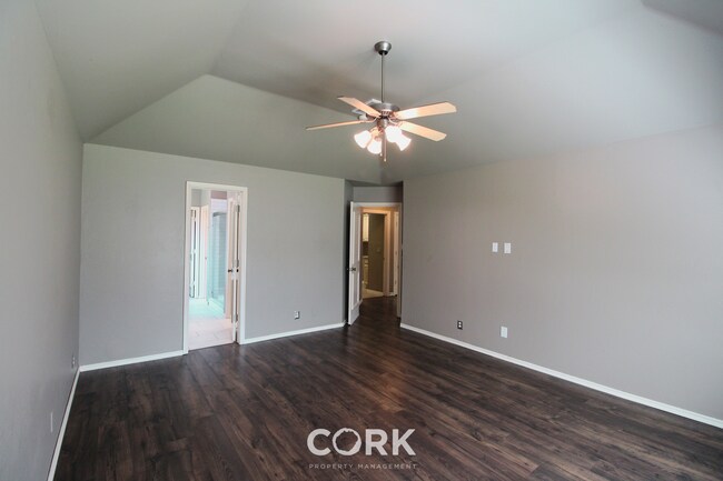 Building Photo - 2808 Stonebrook Rd