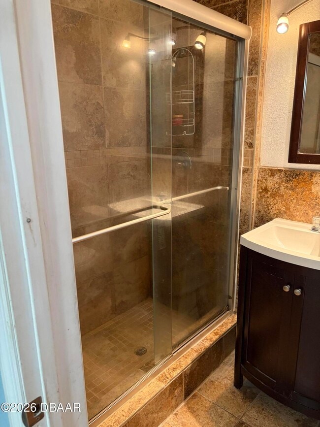 Building Photo - 2537 Coral Way W