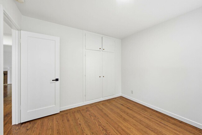 Building Photo - Charming single level family home located in sought after San Lorenzo Village.