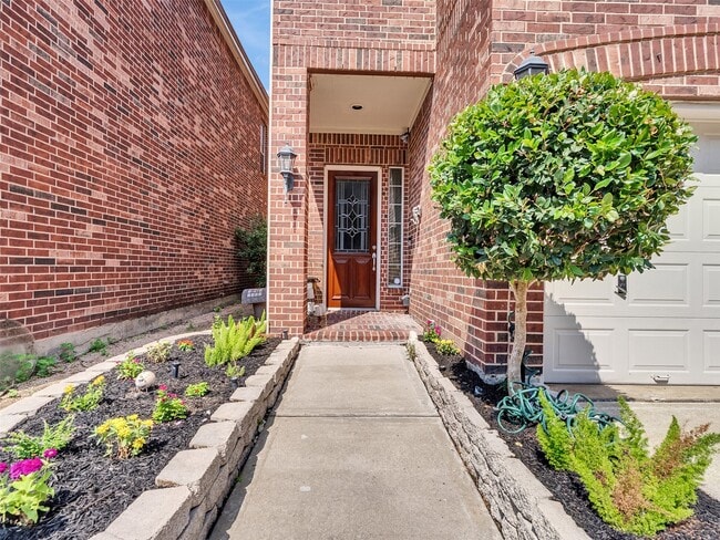 Building Photo - 1502 Olive Pl