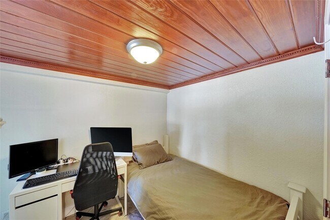 Building Photo - 22471 Grouper Ct