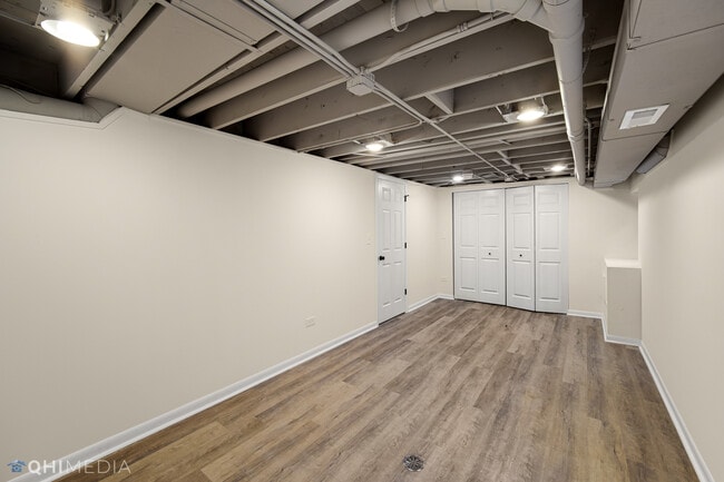 Building Photo - 140 N Edgewood Ave