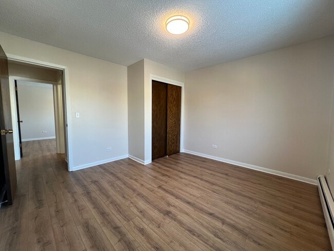 Building Photo - 1279 Harding Ave