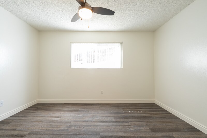 Building Photo - 1050 Meadow Lake Dr