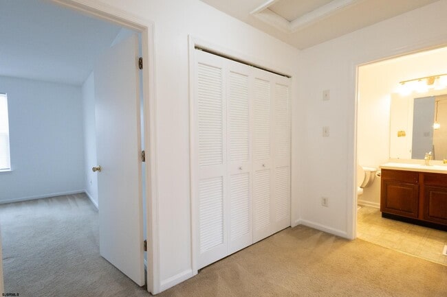 Building Photo - 4 Millard Ave