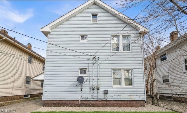 Building Photo - 3416 W 117th St