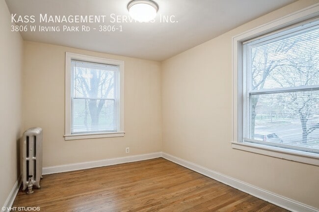 Building Photo - 3806 W Irving Park Rd