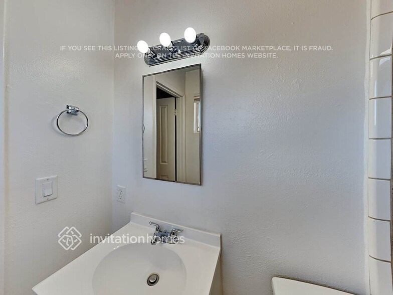 Building Photo - 3314 W Aster Dr