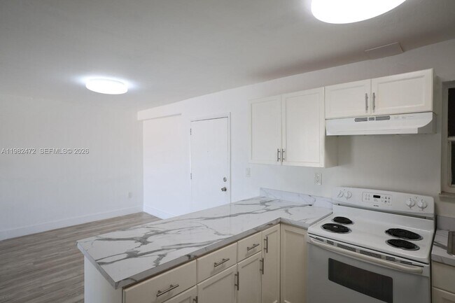 Building Photo - 3501 W 11th Ave