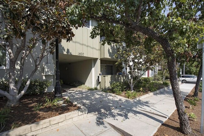 Building Photo - 1600 Garden St