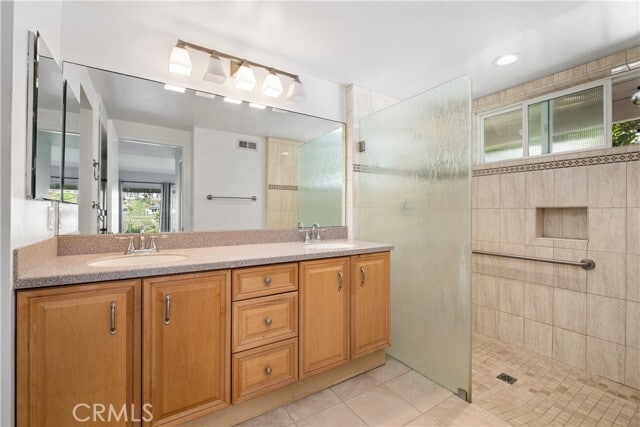 Building Photo - 2936 Calle Grande Vista