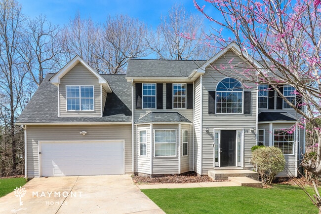 Building Photo - 270 Teak Ln