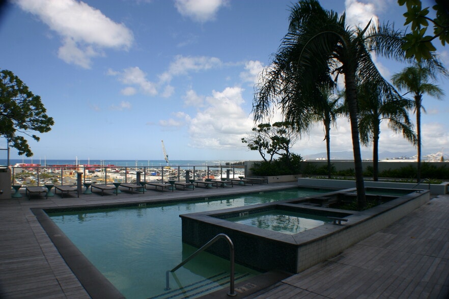 Building Photo - 600 Ala Moana Blvd