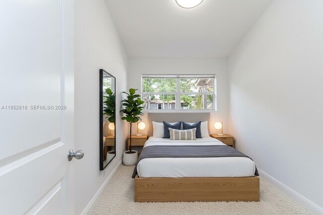 Building Photo - 1032 SW 22nd Terrace