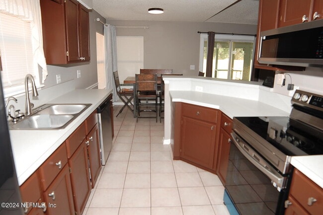 Building Photo - 3256 Fox Squirrel Dr