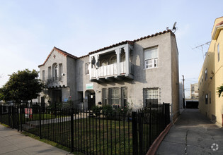Building Photo - 843