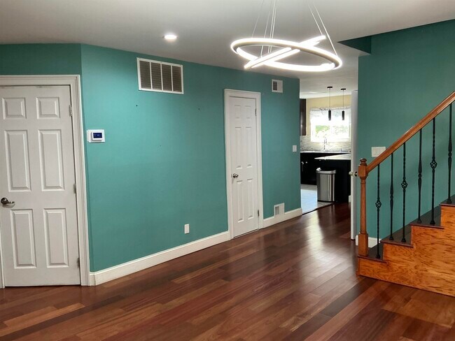 Building Photo - 392 Whimbrel Ln