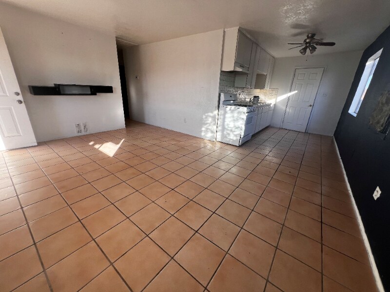 Building Photo - 137 San Carlos St