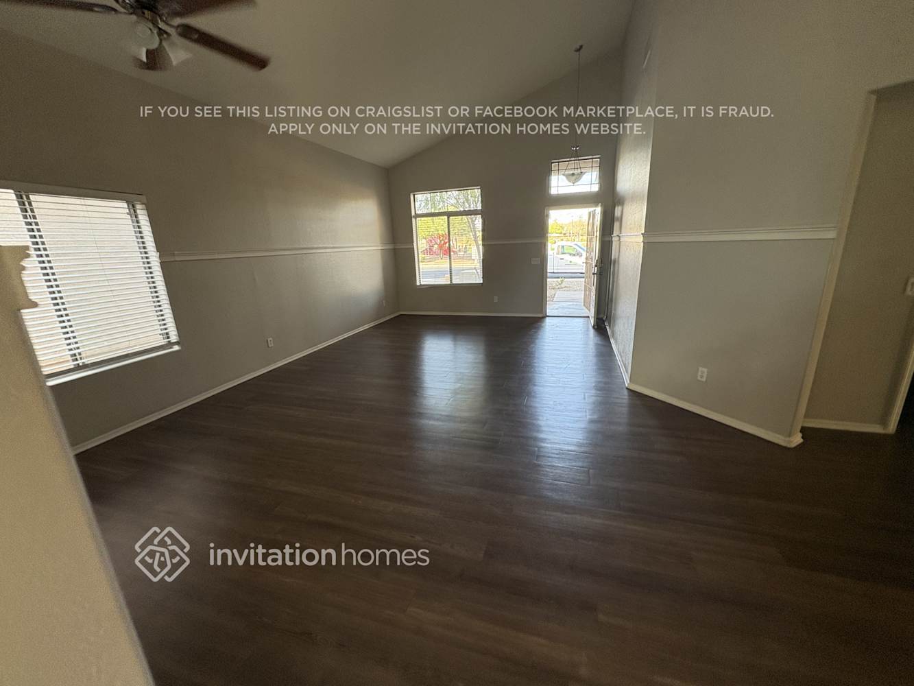 Building Photo - 12813 W Mauna Loa Ln