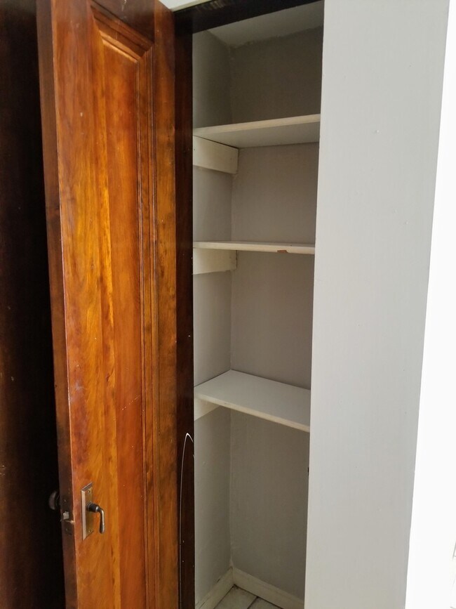 Building Photo - 4764 N Virginia Ave