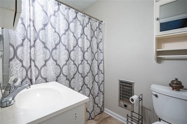 Building Photo - 465 Dobbs Rd