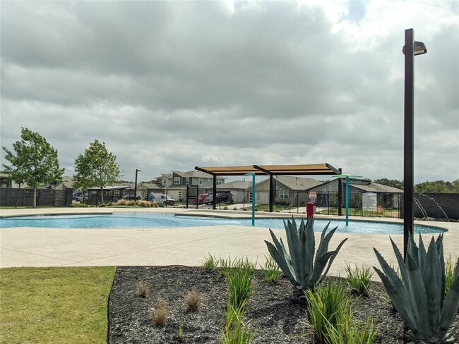 Building Photo - 217 Tequilana Pass