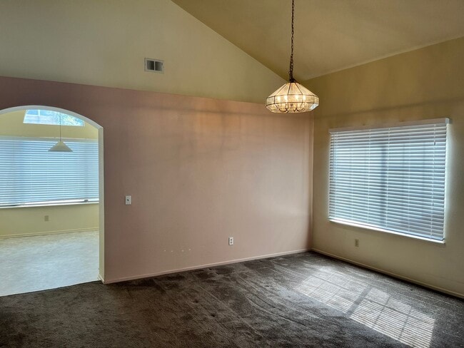 Building Photo - Two Story Home in Moreno Valley Ranch