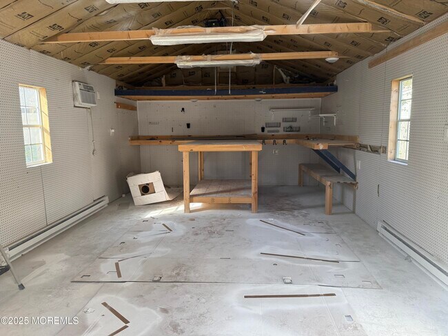 Building Photo - 410 Bay Way