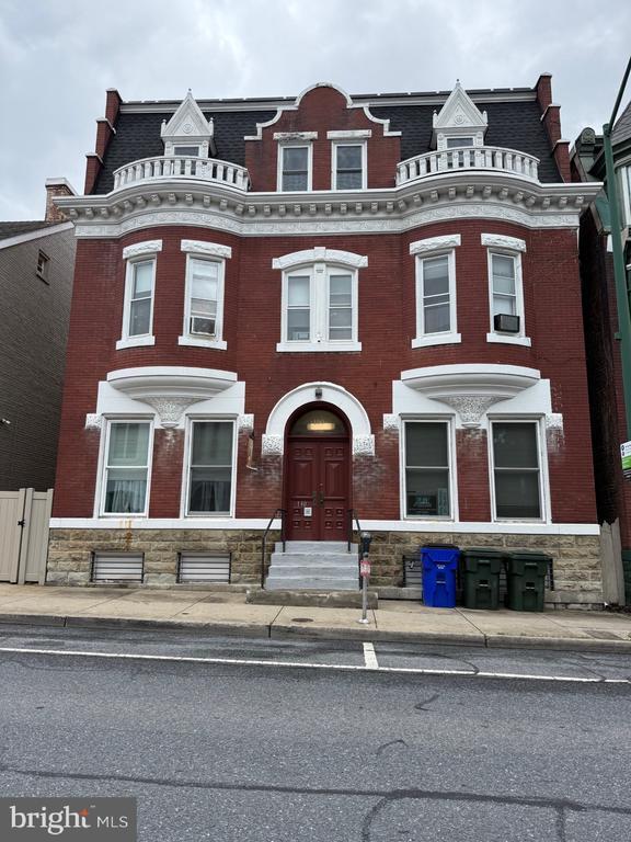 Primary Photo - 130 S Potomac St