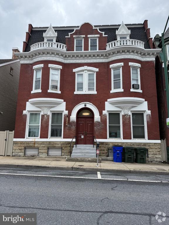 Building Photo - 130 S Potomac St