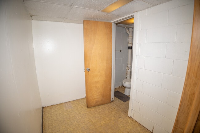 Building Photo - 710 Jackson St