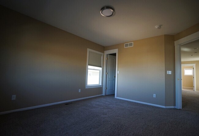 Building Photo - 10536 Unity Pkwy