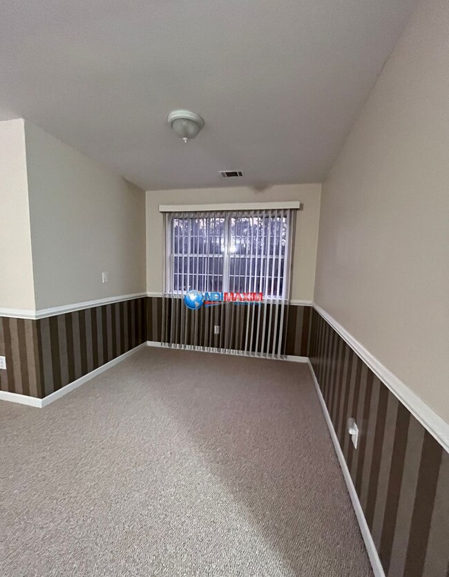 Building Photo - 4066 Parkway Cir NW