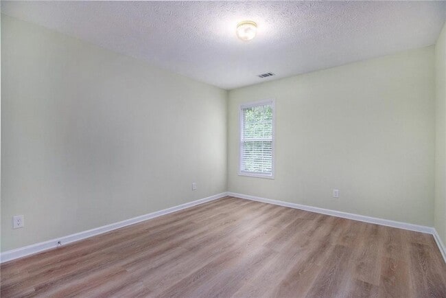 Building Photo - 3012 Kentmere Dr