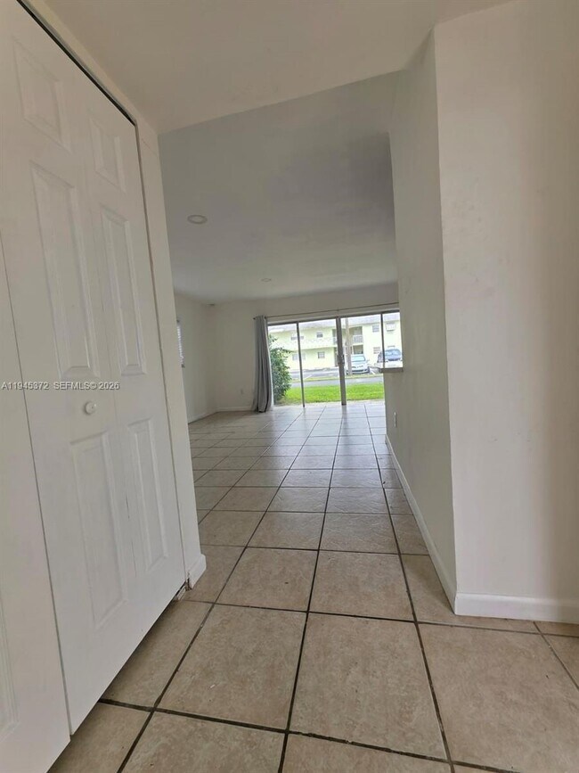 Building Photo - 7680 SW 82nd St