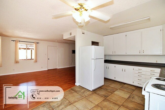 Building Photo - 4071 Vallecito St