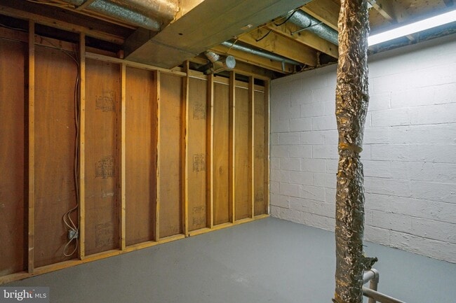 Building Photo - 9312 Sprinklewood Ln