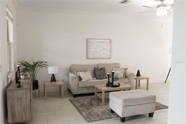 Building Photo - 10125 Campanula Ct