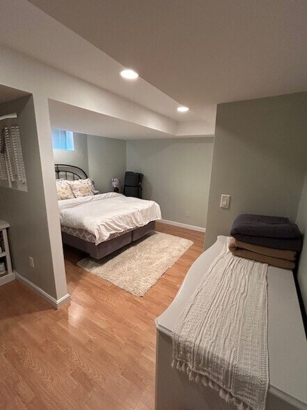 Bedroom/Office - 37 Moraine St